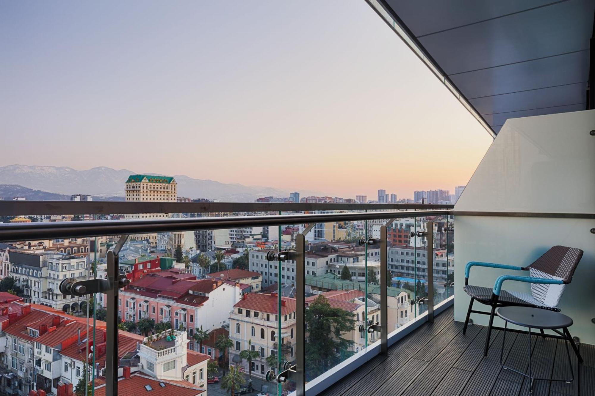 Le Meridien Batumi Luaran gambar